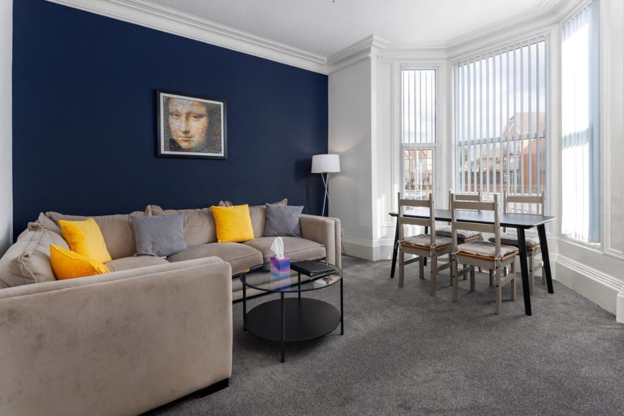 Flatzy - Huge 7 Bed House Close To Football Stadiums * Liverpool