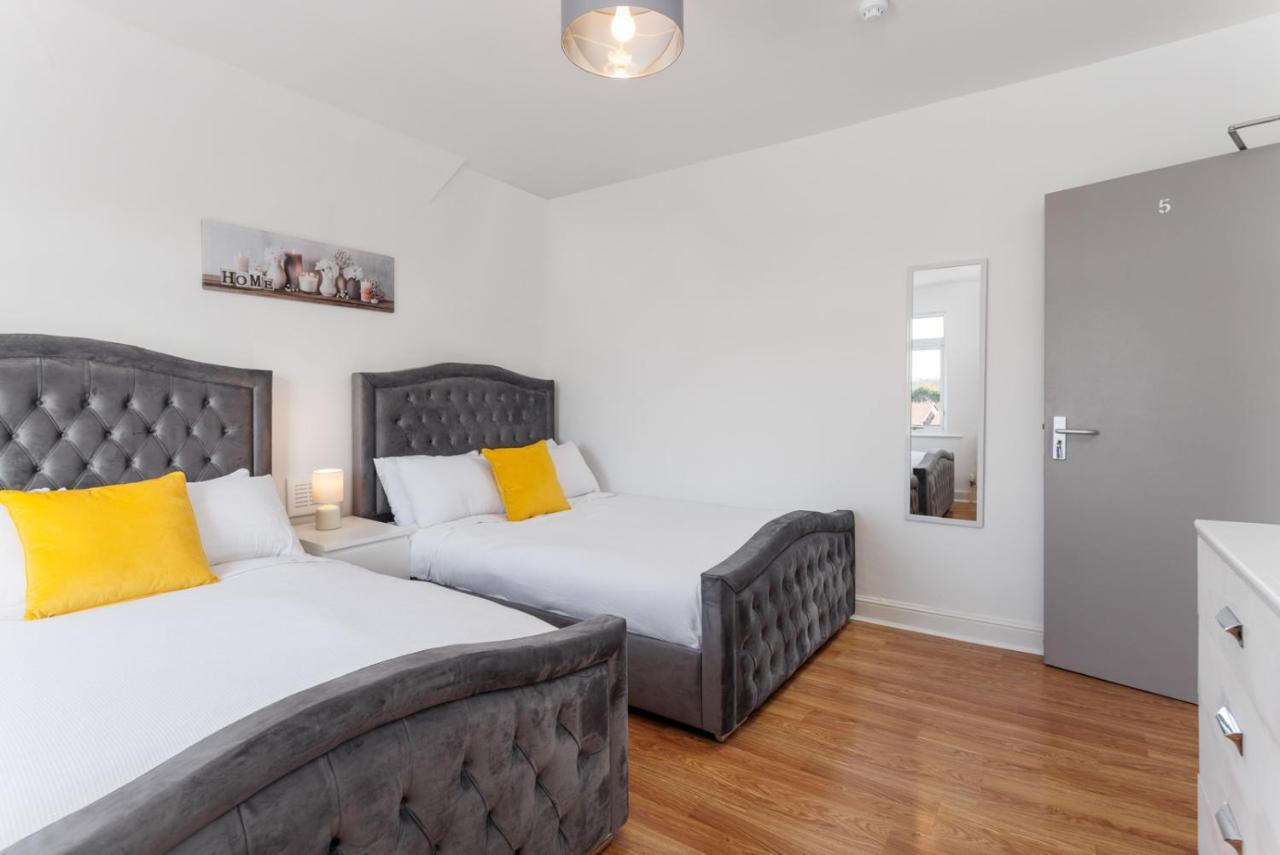 Holiday home Flatzy - Huge 7 Bed House Close To Football Stadiums